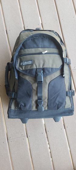 Columbia Travel Rolling Backpack W/Day Pack