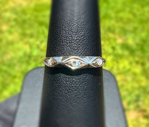 Vintage Jewelry 14k solid two tone yellow gold natural diamond 0.10CTW ring size 7.50
