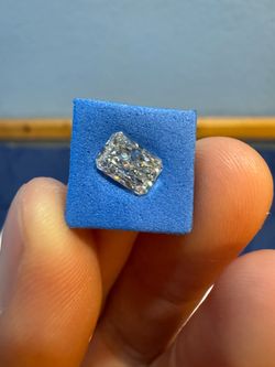 Diamond w/IGI and UGL cert, 1.10 carat, VS2