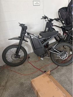 apex 1 ebike(SEND OFFERS)