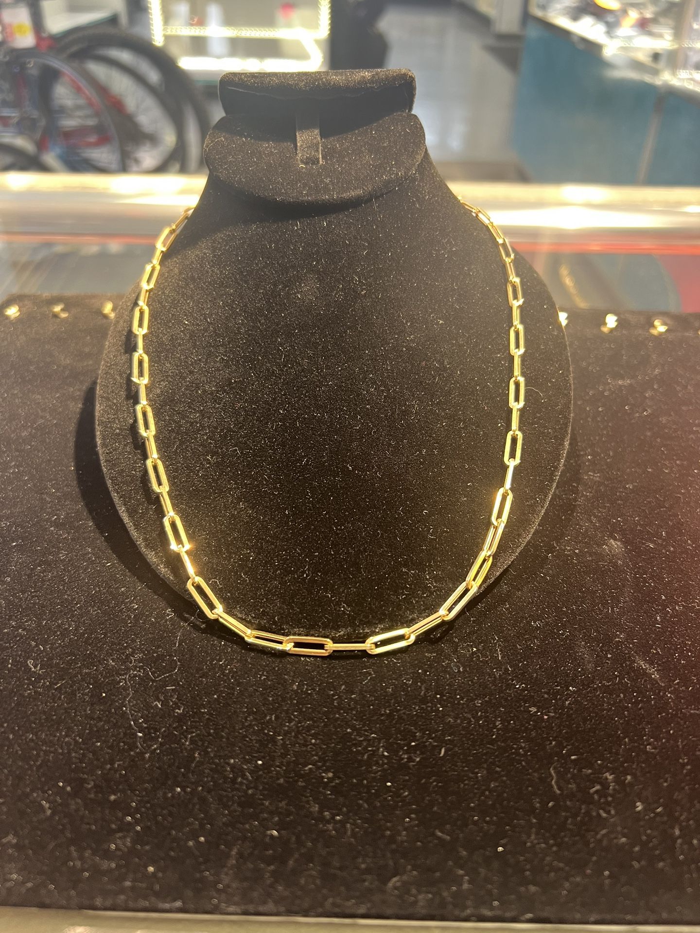14k 10.3 Grms Yellow Gold PaperClip Chain