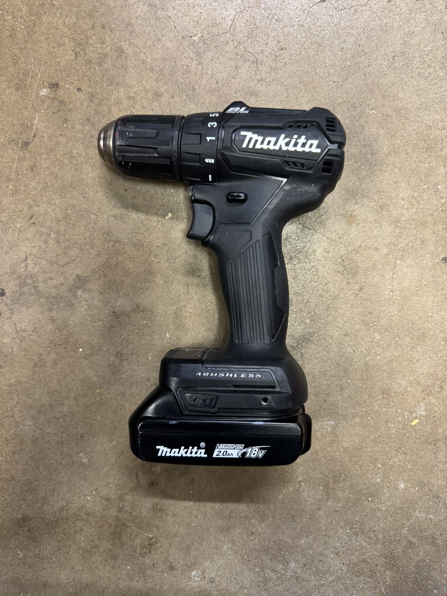 Makita Subcompact Drill & Battery