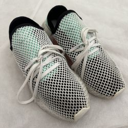 Adidas Mens Deerupt B28076 White Running Shoes Sneakers Size 11