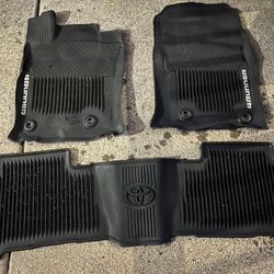 Toyota 4Runner OEM Rubber Mats