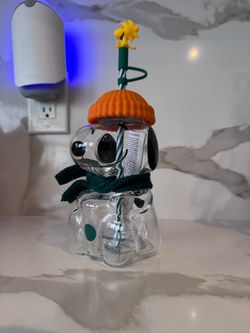 Starbucks Peanuts Snoopy Glass Cup with Straw