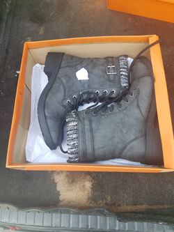 Botas