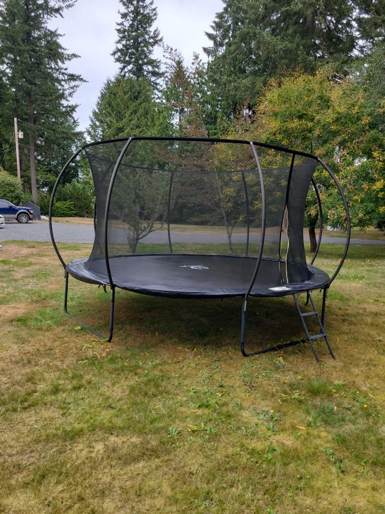 Jumpzylla Trampoline 14ft