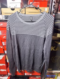 Grey striped long sleeve shirt Size Medium 14th & Union brand lightly used 