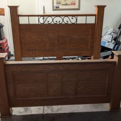 Queen Wood Bed