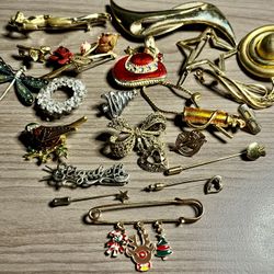 Vintage Pins And Trinkets Lot 