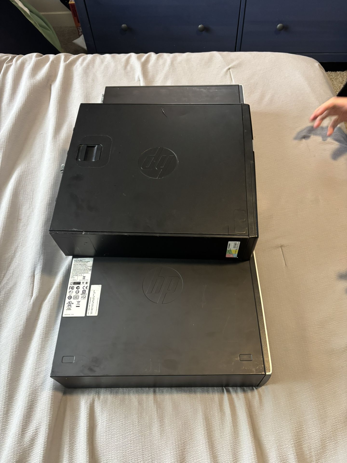 3 Workstation PC’s