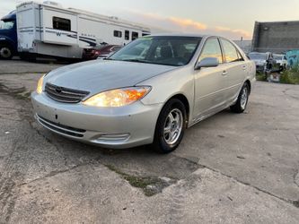 Toyota Camry , 165,000MILES RUNS GREAT, ENGINE & TRANS IN GOOD CONDITION,CAR WELL MAINTAIN, NEEDS NO WORK READY TO GO CLEAN TITLE $2600FIRM AC/HEAT