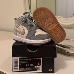 Jordan 1 Mid 