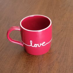 Starbucks 2010 Coffee Mug Cup Red Double Linked Hearts Love New Bone 
China .  Pre-owned, very good shape, no chips or cracks. please see 
photos for 