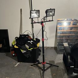 Hyper tough twin halogen work light