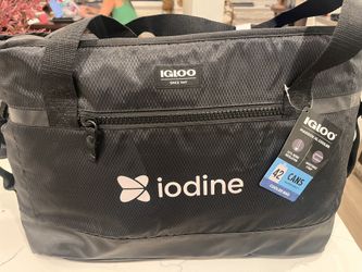 Brand New - Igloo Maddox XL Cooler - 42 Cans