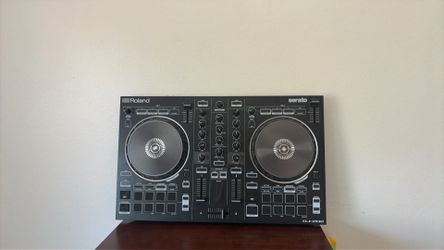 Roland Serato DJ board