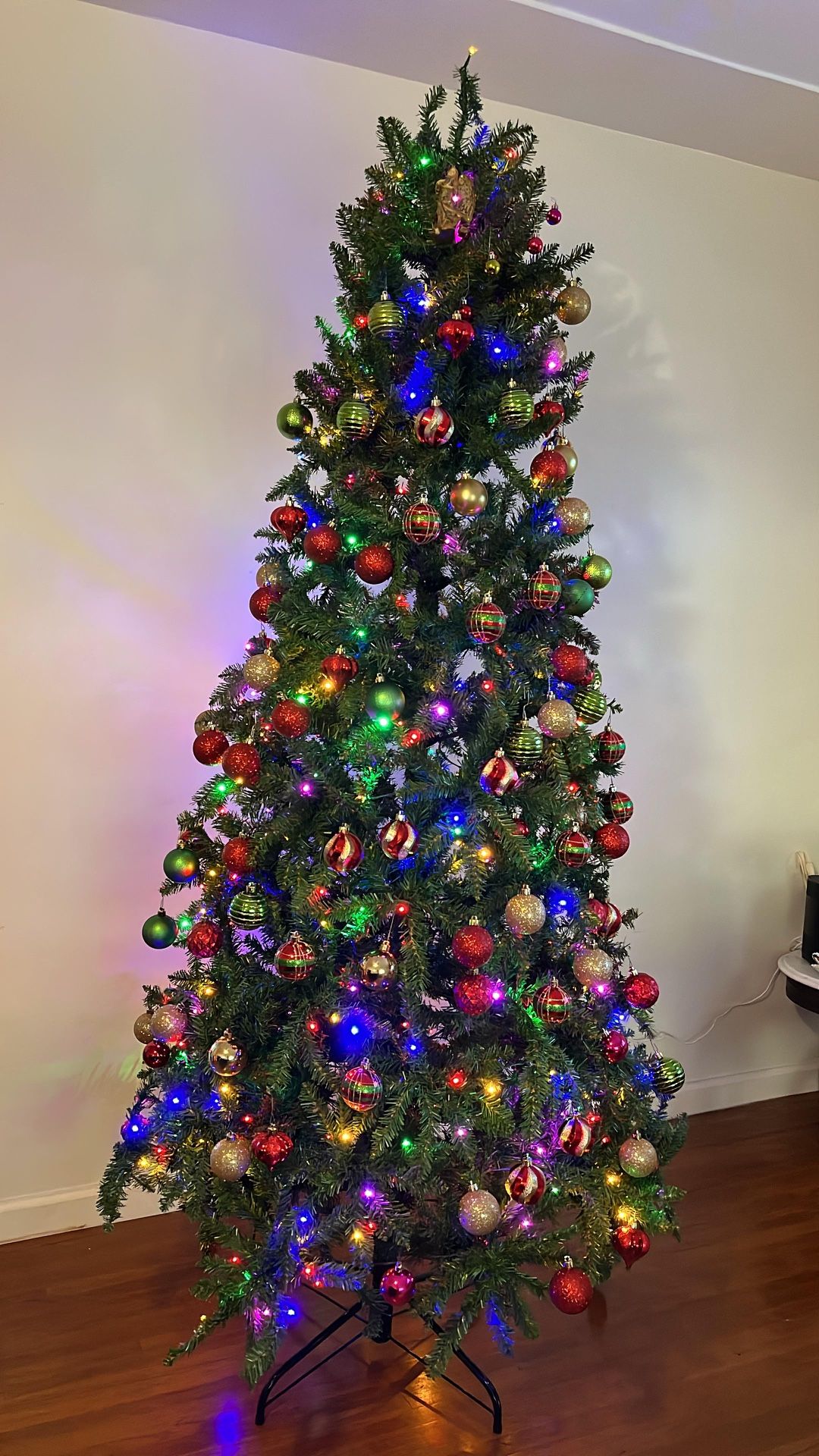 7.5 Ft Pre-lit Christmas Tree