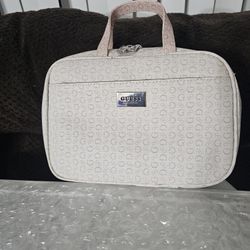 Guess Toiletry/Cosmetics Bag