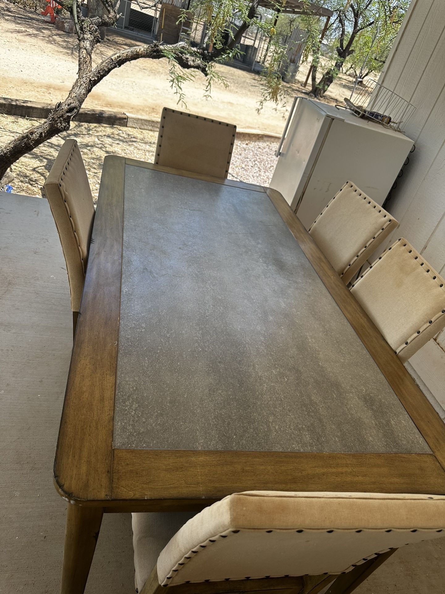 Dining Table & Chairs