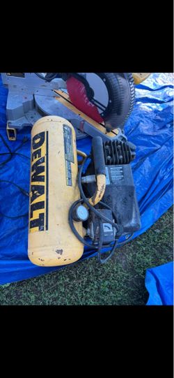 DEWALT 4-Gallon Twin-Stack Portable Electric Air Compresso