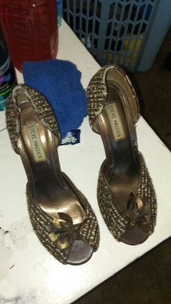 Size 71/2 steve madden heels