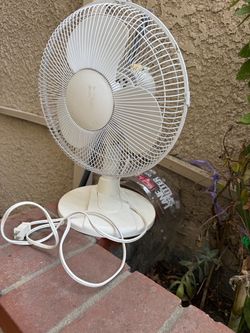 White Electric Desk Fan
