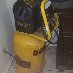 Dewalt Electric Air Compressor 