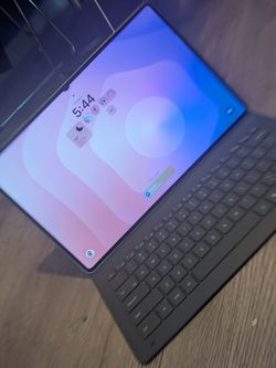SAMSUNG GALAXY TAB S11 ULTRA - with keyboard case - 512GB - SILVER -WiFi - like new condition