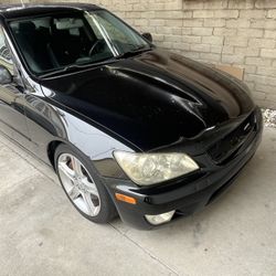 2005 Lexus IS 300