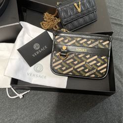 Versace Cartera, Belt And Belt Bag. Original 