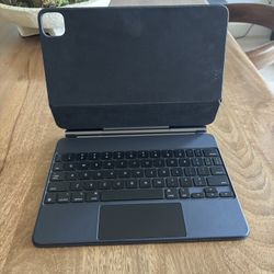 Apple Magic Keyboard 