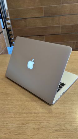 Apple MacBook Pro 13” Retina i5/8GB/256GB SSD STORAGE DRIVE $180