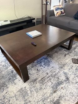 Ashley furniture extra large coffee Table