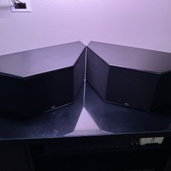 Klipsch RS7 Surround Speakers