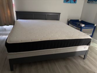 King size bed