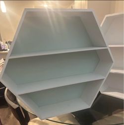 ALICLUD 1PC Hexagonal Wall Storage Rack Mini Decor Holder Storage Stand for Sundries Organizer Bedsi