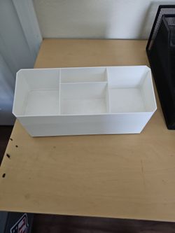 Plastic desk organizer
