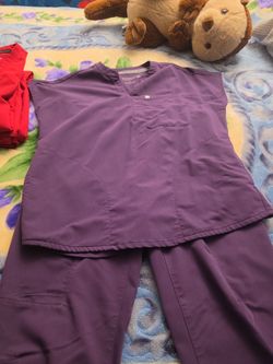 Fabletic scrubs xs top small pants