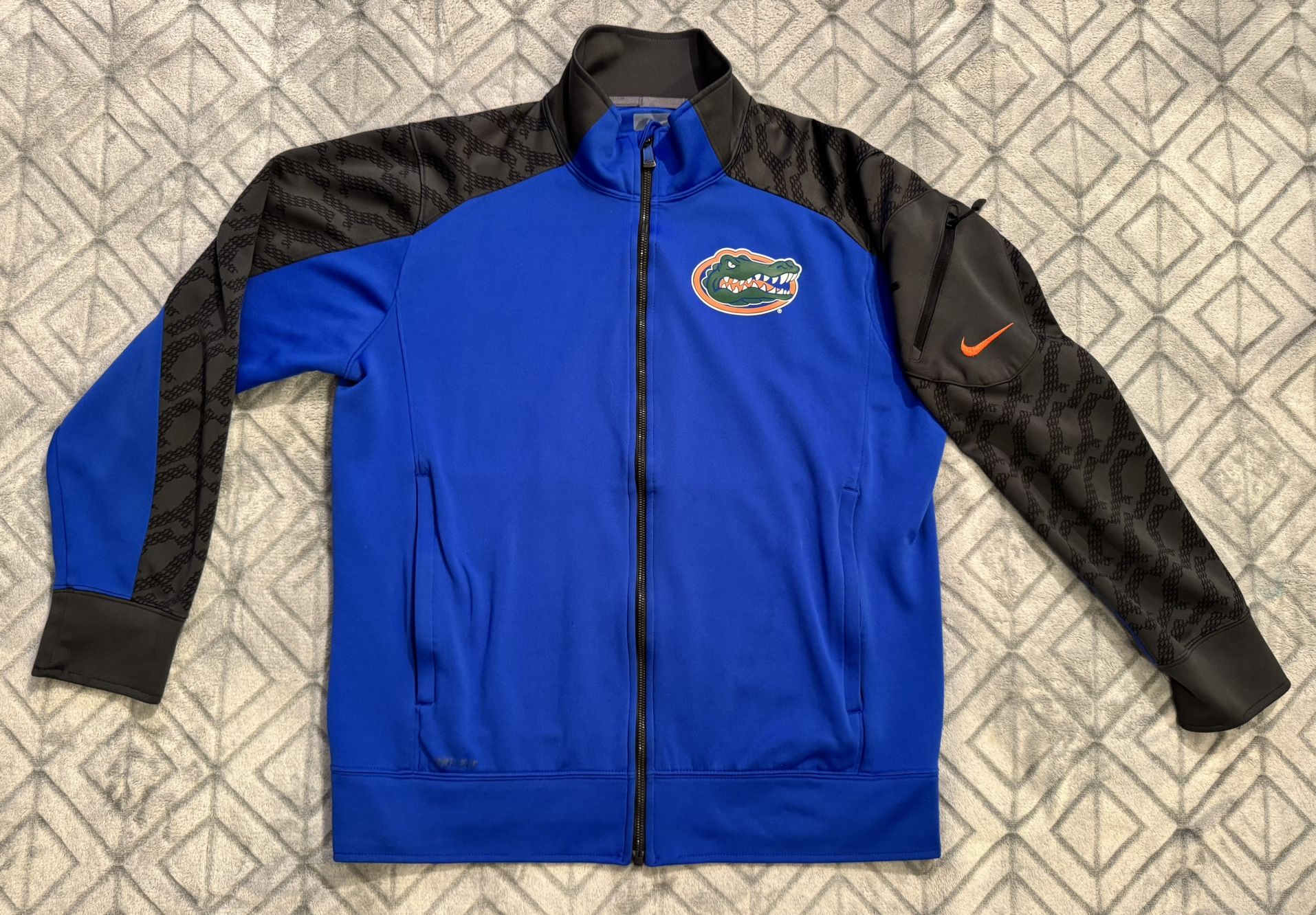 Nike Sz Lg DriFit Florida Gators 1863 Zip Up Jacket 4 Pockets ac 24x26.5 EUC  #floridagators #floridagatorsjacket #drifitjacket #theswampjacket #uoff