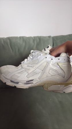 Balenciaga Runners  size 9