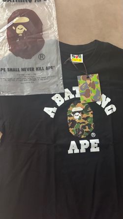 bape t-shirt size small in men’s