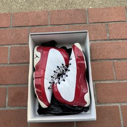 JORDAN 9 GYM RED SZ 8.5 LIGHTLY WORN/OG BOX