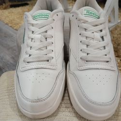 White Reebok Sneakers 