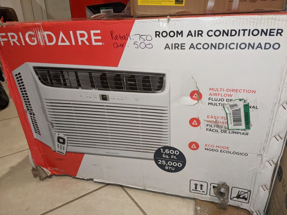 Huge 25,000 Btu Window Ac Unit By Frigidaire