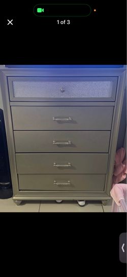 3 pc dressers