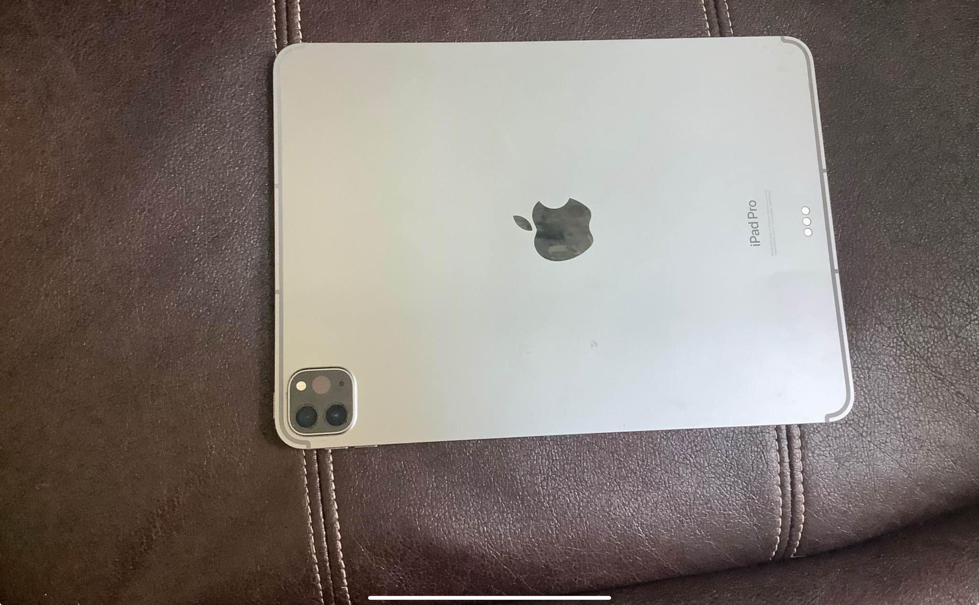 iPad Pro 11 Inch Cellar WiFi Trading For An Ps5 Ps5 Slim Xbox S Xbox X Dm Me With Offers Please