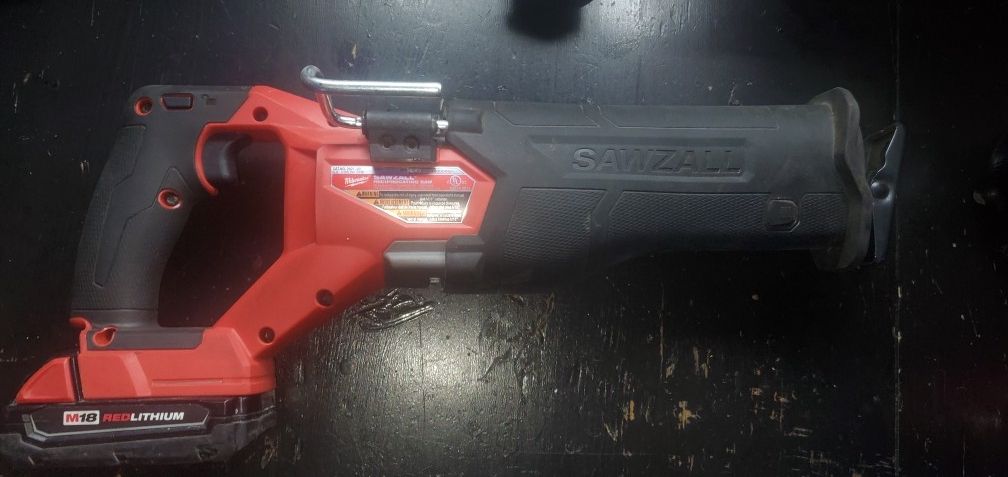 Milwaukee M18 FUEL SAWZALL Reciprocating Saw( model 2821-20)brushless 18V.