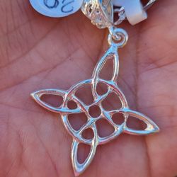 Nudo D Bruja Plata 925
