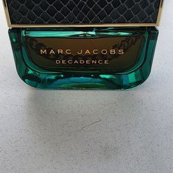 Marc Jacobs Decadence 1.0 FL OZ 30Mil Women Fragrance 